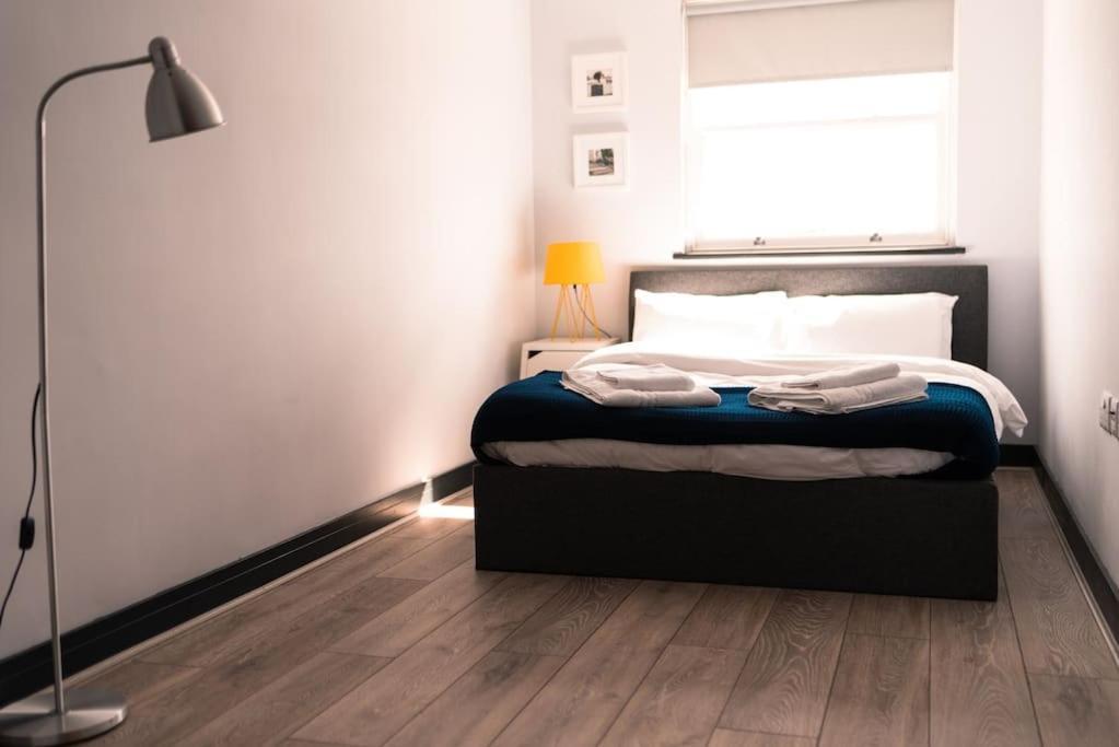The Sunset Apartment - Margate Beach - By Goldex Coastal Breaks מראה חיצוני תמונה